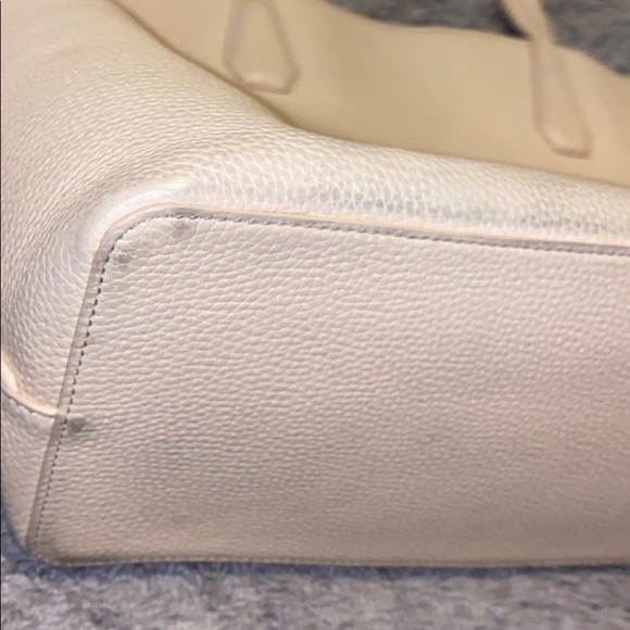 Blush pink Tory Burch tote, in great condition. - Picture 4 of 9